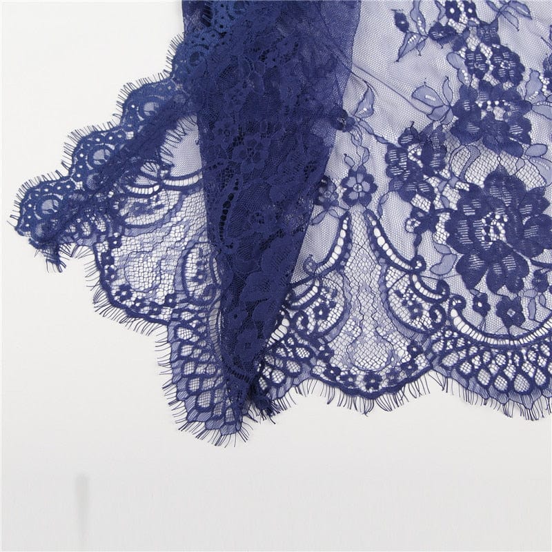 Bata de encaje sensual plus size - Image 6