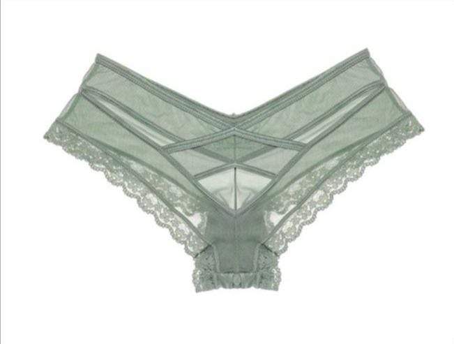 Braguita brasileña con recortes - Image 7