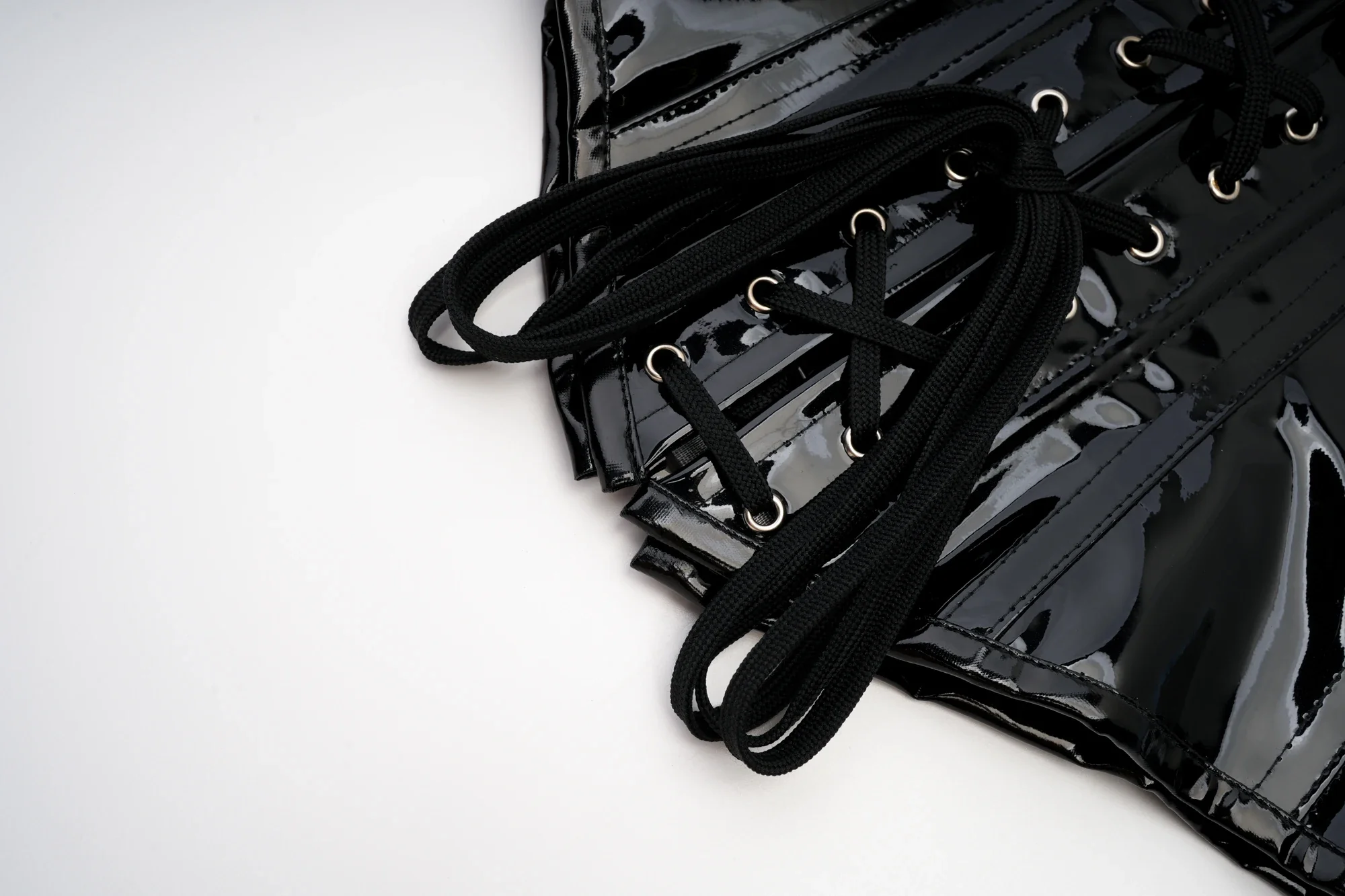 Corsé bajo el busto de látex - Image 5